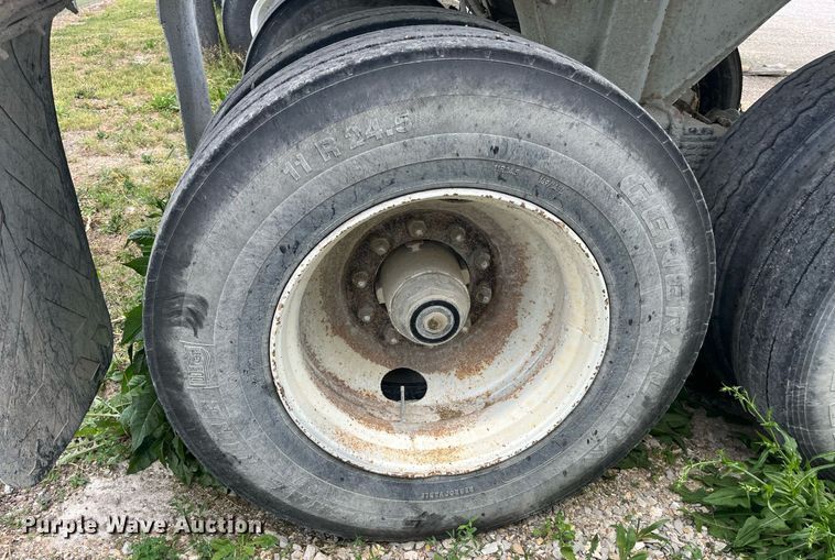 image for item LA9994 1998 Travis  end dump trailer