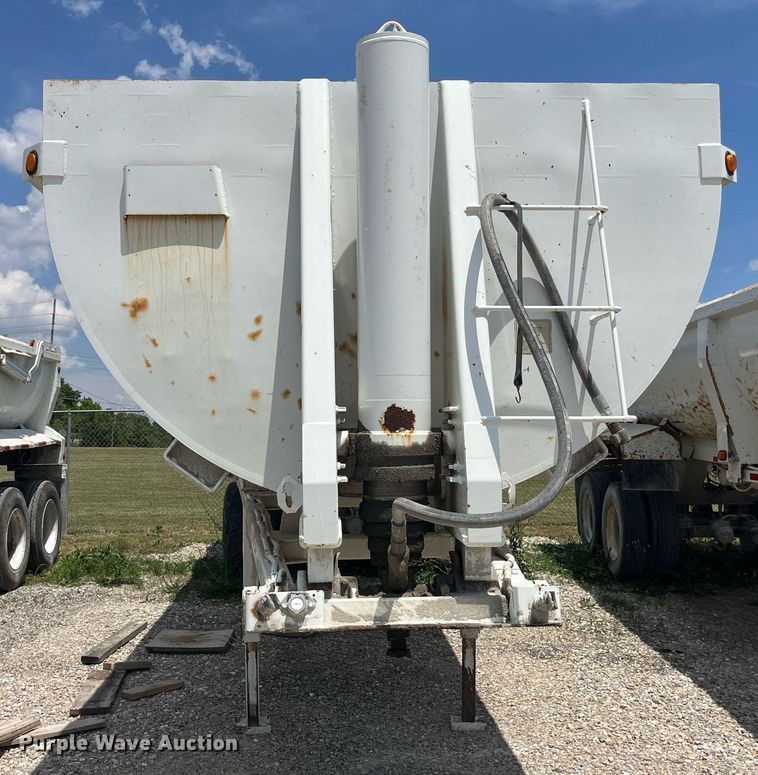 image for item LA9995 1998 Travis  end dump trailer