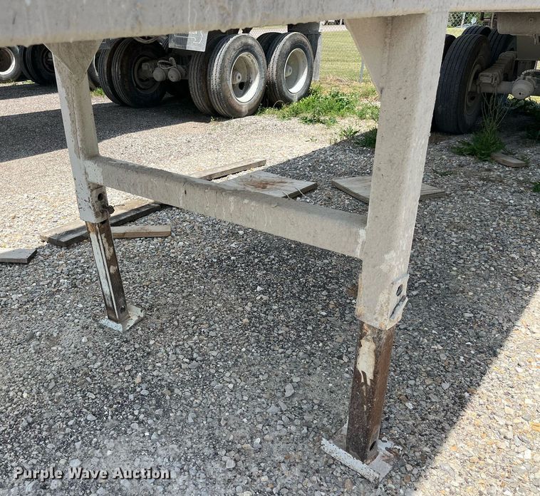 image for item LA9995 1998 Travis  end dump trailer