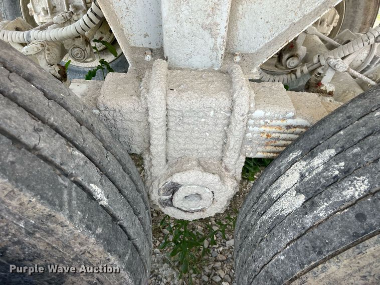 image for item LA9995 1998 Travis  end dump trailer