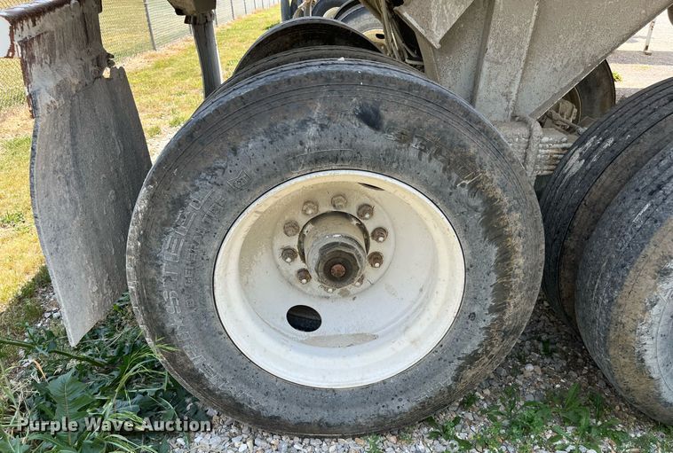 image for item LA9995 1998 Travis  end dump trailer