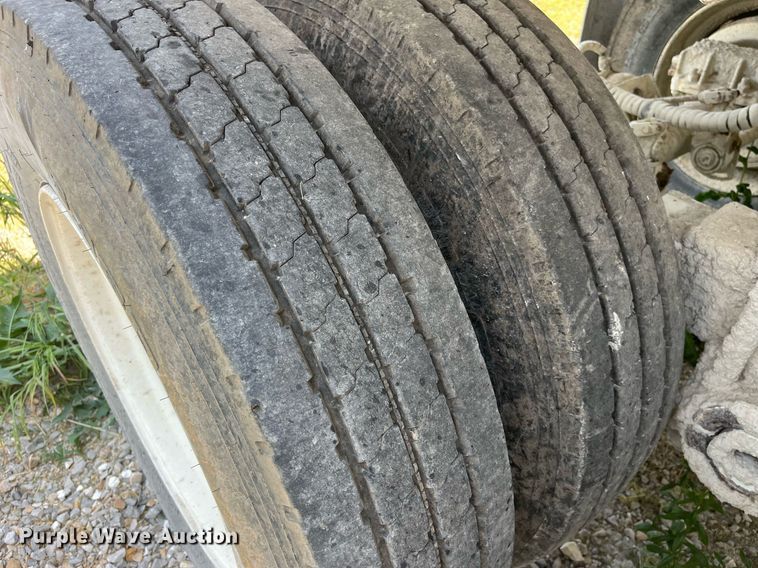 image for item LA9995 1998 Travis  end dump trailer