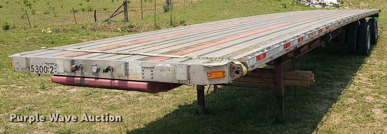 image for item LE9137 2008 Transcraft  flatbed trailer