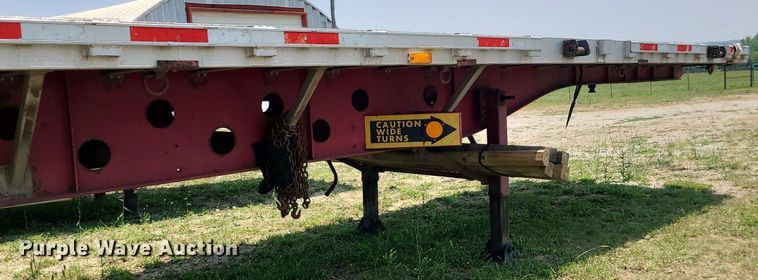 image for item LE9137 2008 Transcraft  flatbed trailer