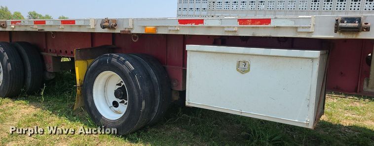 image for item LE9137 2008 Transcraft  flatbed trailer