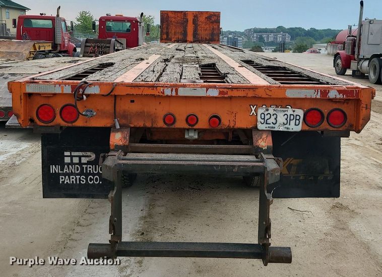 image for item LE9187 1994 Great Dane  flatbed trailer