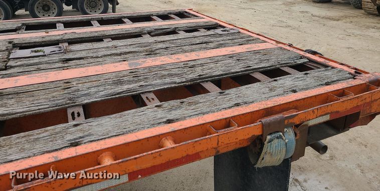 image for item LE9187 1994 Great Dane  flatbed trailer