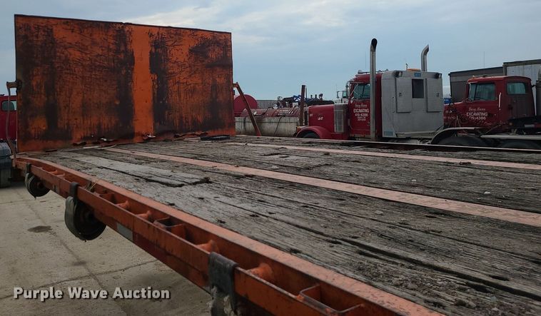 image for item LE9187 1994 Great Dane  flatbed trailer