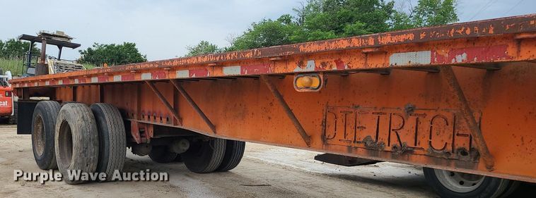image for item LE9187 1994 Great Dane  flatbed trailer