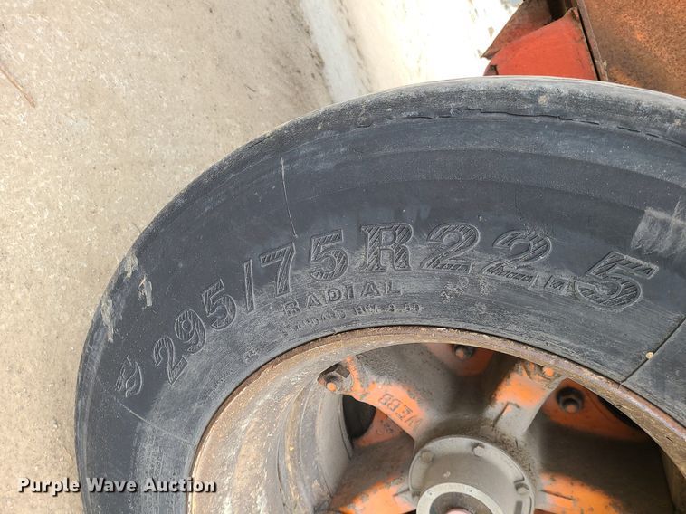 image for item LE9187 1994 Great Dane  flatbed trailer