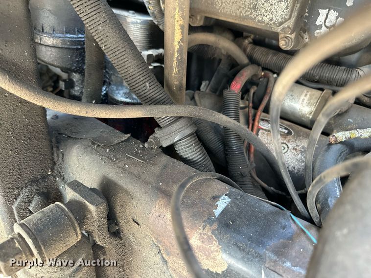 image for item LG9247 2003 Mack MR  roll-off container truck