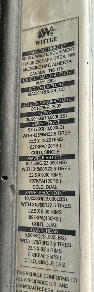 image for item LG9247 2003 Mack MR  roll-off container truck