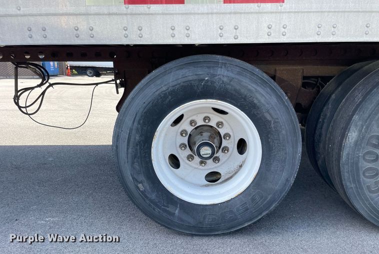 image for item LJ9651 2000 Trailmobile  dry van trailer