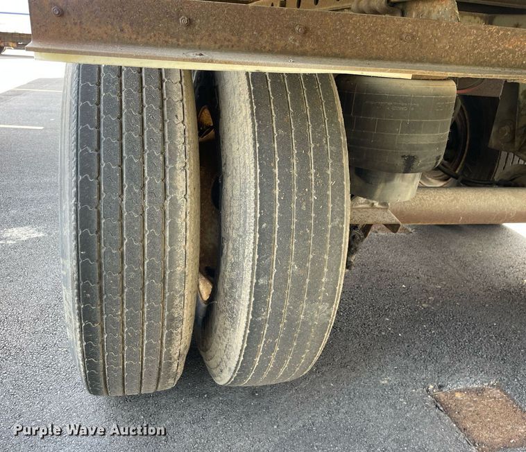 image for item LJ9652 2004 Great Dane 7311TA  dry van trailer