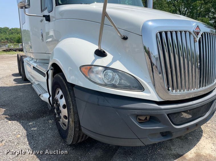 image for item LJ9674 2015 International ProStar Plus 122  semi truck