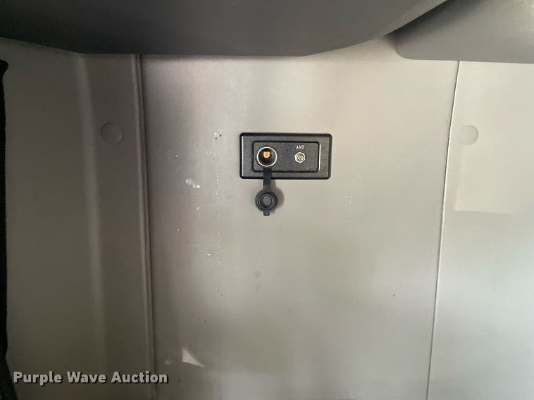 image for item LJ9674 2015 International ProStar Plus 122  semi truck