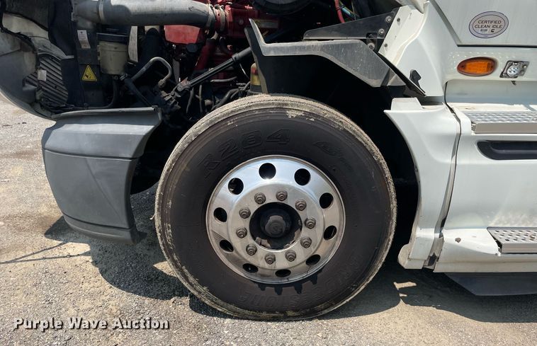 image for item LJ9674 2015 International ProStar Plus 122  semi truck