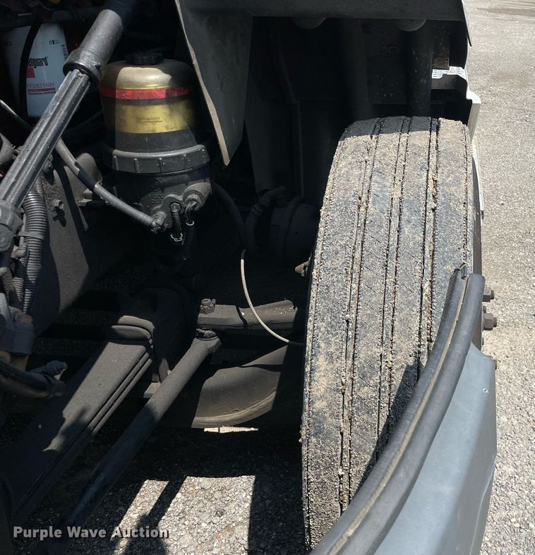 image for item LJ9674 2015 International ProStar Plus 122  semi truck