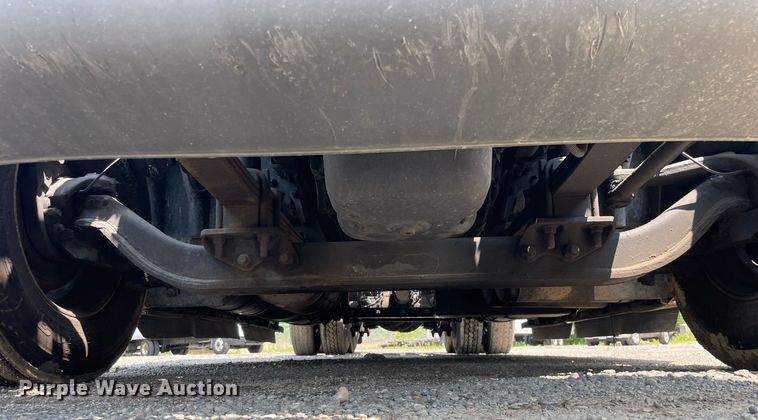 image for item LJ9674 2015 International ProStar Plus 122  semi truck