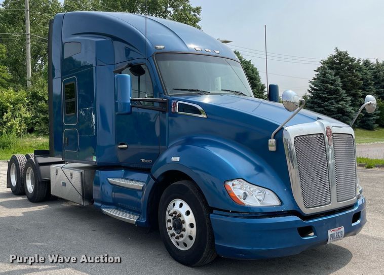 image for item LJ9677 2016 Kenworth T680  semi truck