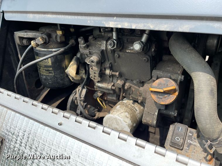 image for item LJ9677 2016 Kenworth T680  semi truck