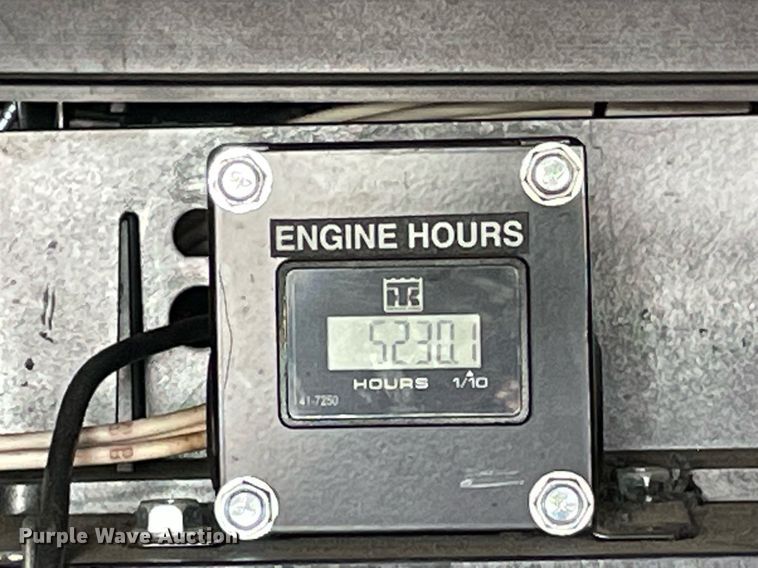 image for item LJ9677 2016 Kenworth T680  semi truck