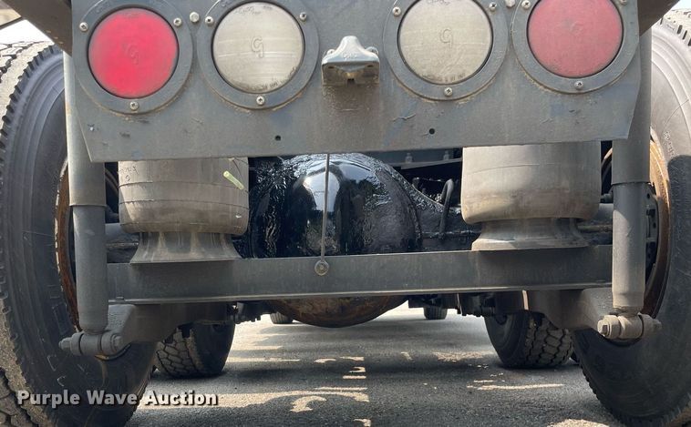 image for item LJ9677 2016 Kenworth T680  semi truck