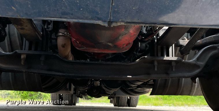 image for item LJ9677 2016 Kenworth T680  semi truck