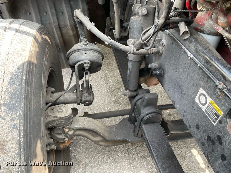 image for item LJ9677 2016 Kenworth T680  semi truck