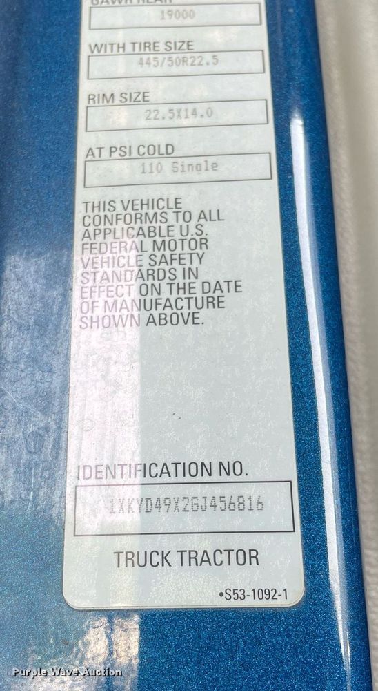 image for item LJ9677 2016 Kenworth T680  semi truck