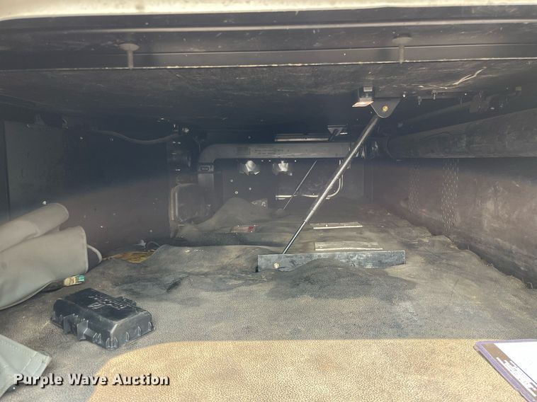 image for item LJ9678 2016 Kenworth T680  semi truck