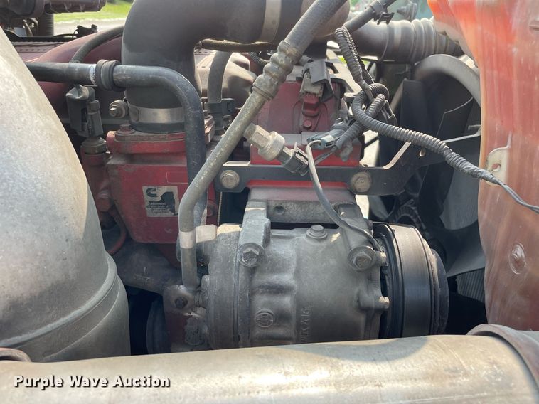 image for item LJ9678 2016 Kenworth T680  semi truck