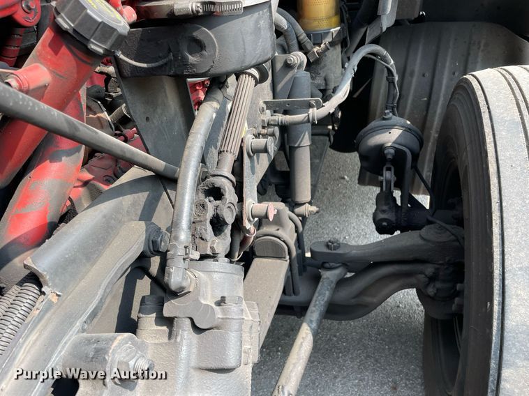 image for item LJ9678 2016 Kenworth T680  semi truck