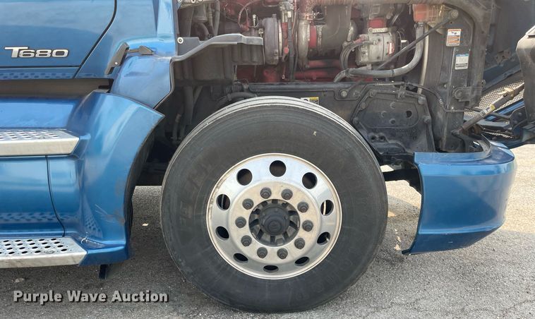 image for item LJ9678 2016 Kenworth T680  semi truck