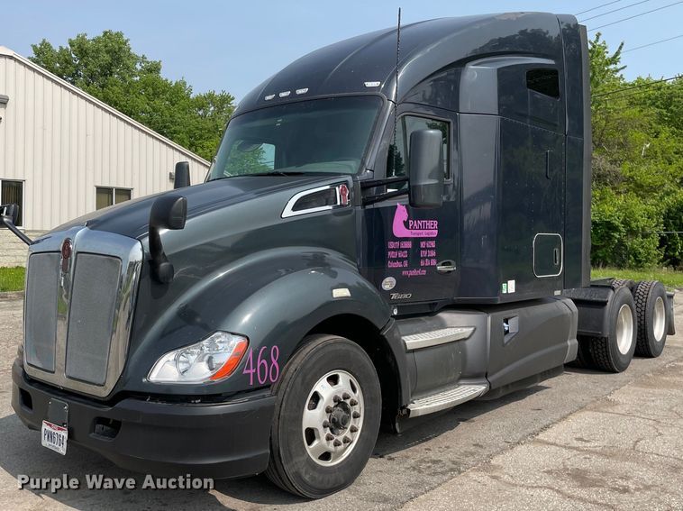 image for item LJ9679 2016 Kenworth T680  semi truck