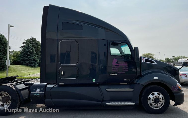 image for item LJ9679 2016 Kenworth T680  semi truck