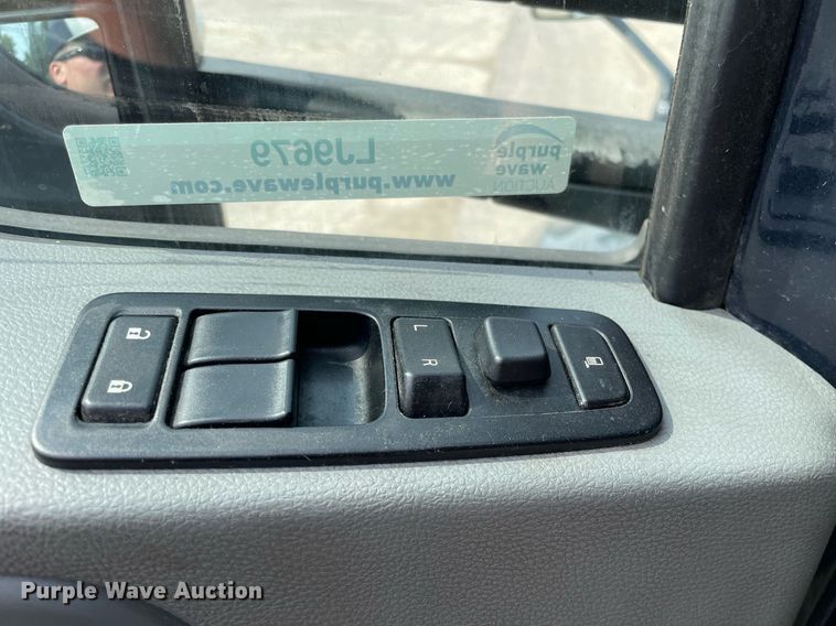 image for item LJ9679 2016 Kenworth T680  semi truck