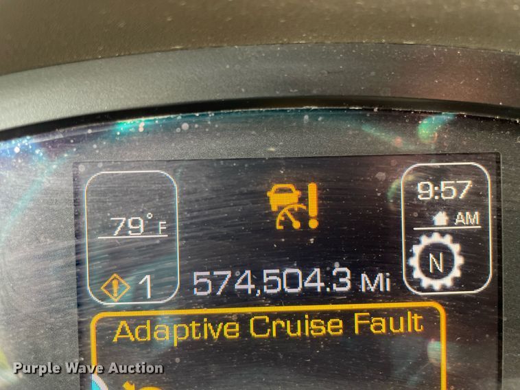 image for item LJ9679 2016 Kenworth T680  semi truck