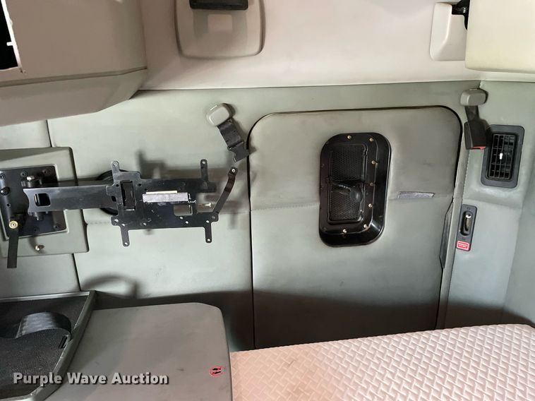 image for item LJ9679 2016 Kenworth T680  semi truck