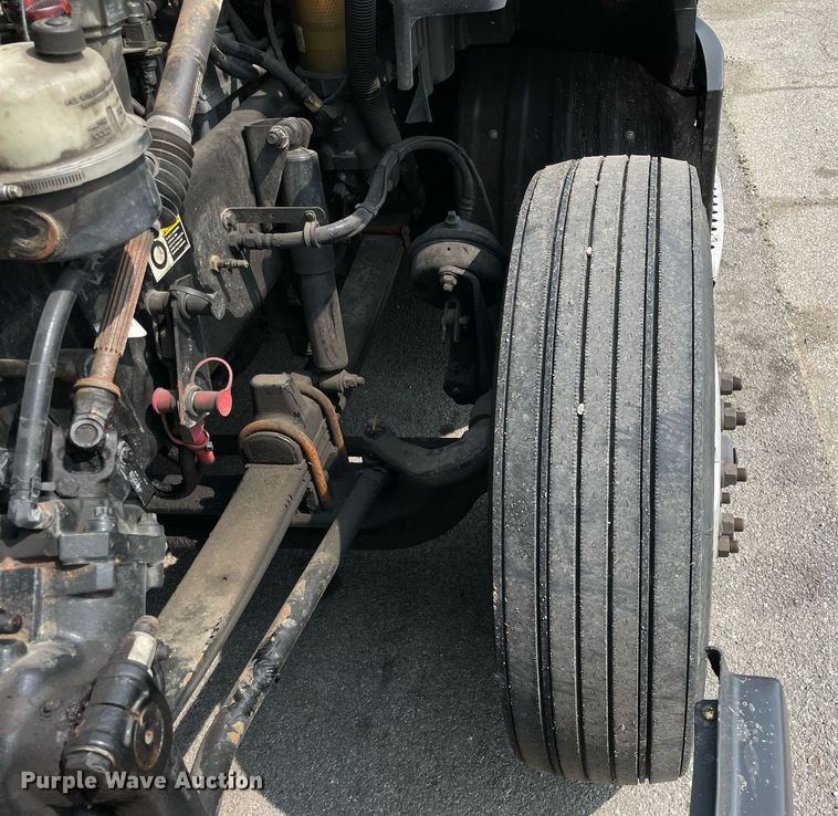 image for item LJ9679 2016 Kenworth T680  semi truck