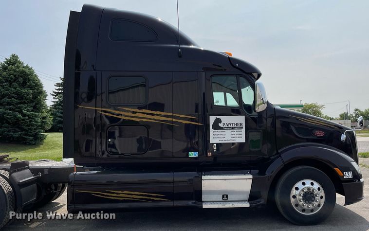 image for item LJ9680 2016 Peterbilt 587  semi truck