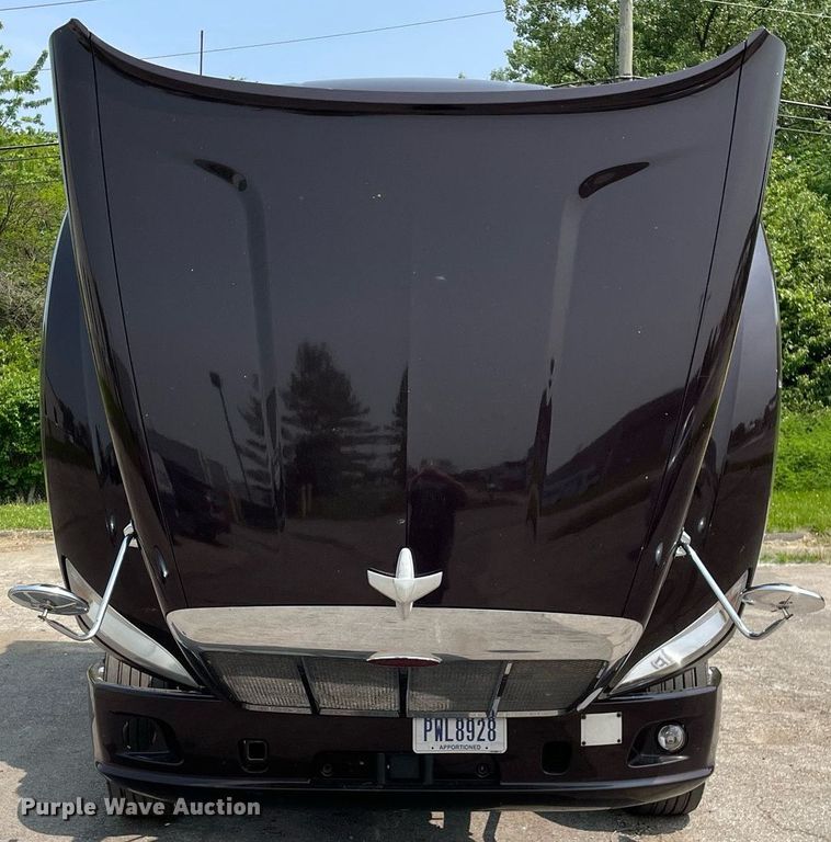 image for item LJ9680 2016 Peterbilt 587  semi truck