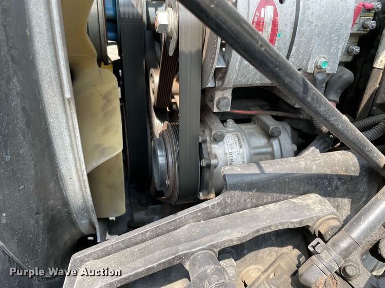 image for item LJ9680 2016 Peterbilt 587  semi truck