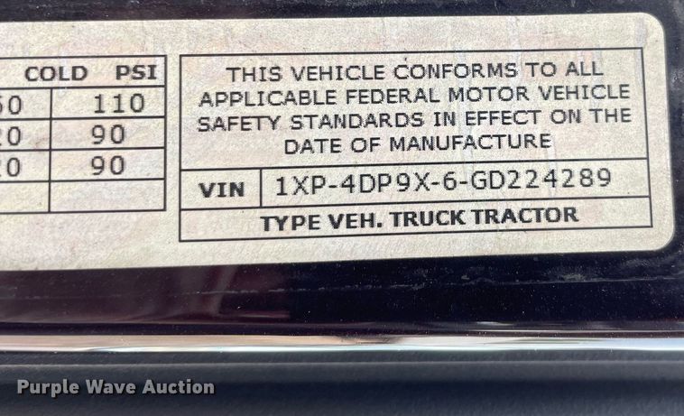 image for item LJ9680 2016 Peterbilt 587  semi truck