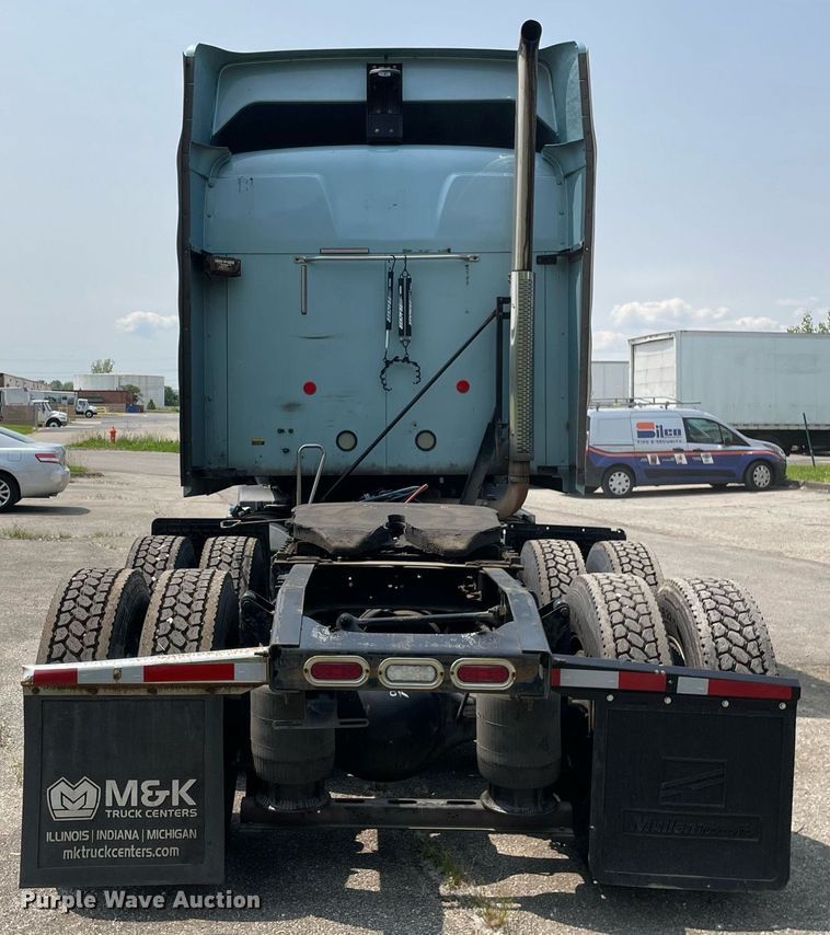 image for item LJ9681 2014 Mack CXU613  semi truck