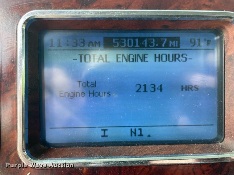 image for item LJ9681 2014 Mack CXU613  semi truck