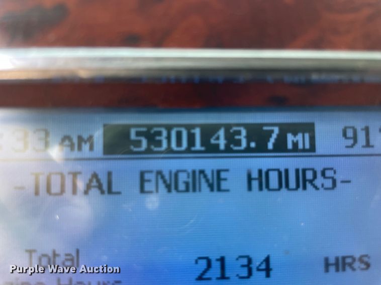 image for item LJ9681 2014 Mack CXU613  semi truck