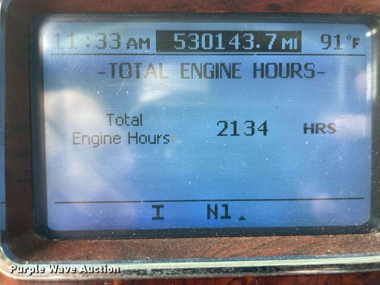 image for item LJ9681 2014 Mack CXU613  semi truck