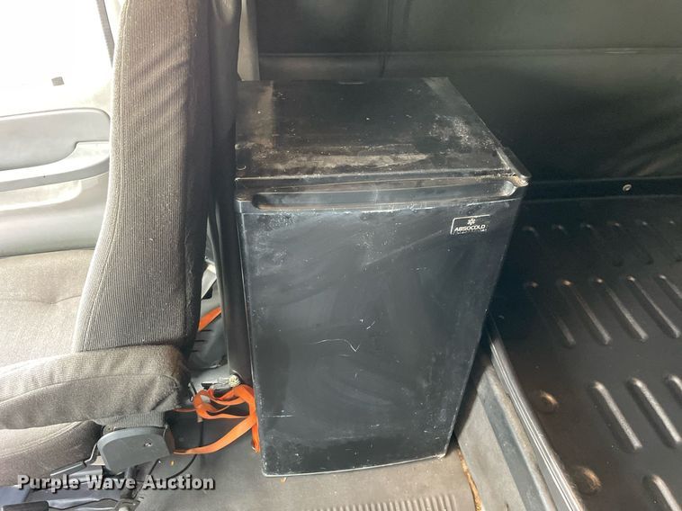 image for item LJ9682 2004 Freightliner Century Class  semi truck