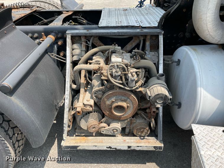 image for item LJ9683 2008 Freightliner Cascadia  semi truck